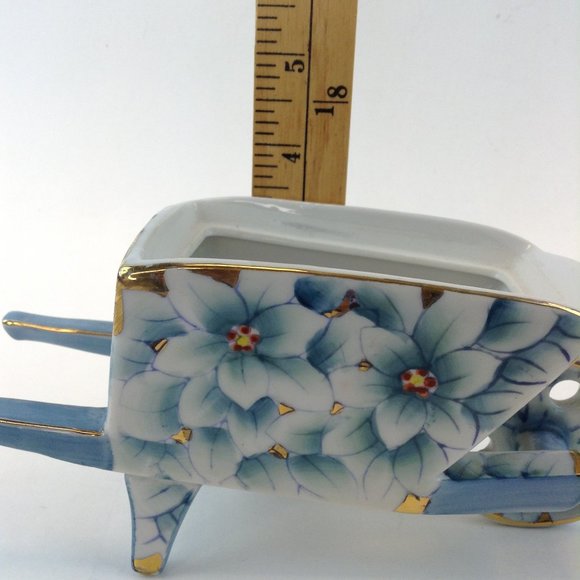 Vintage Shofu China Wheelbarrow Planter Blue/White Flowers w/Gold Made in Japan - Picture 13 of 15
